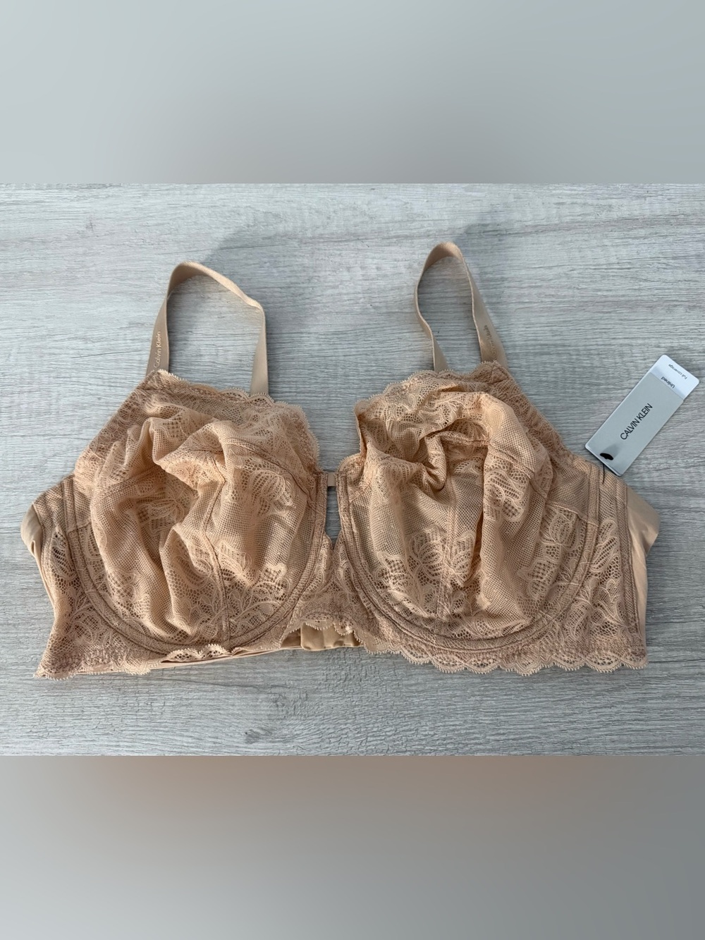 Calvin Klein Women’s Tan Seductive Comfort With Lace Full Coverage Bra Size 44D